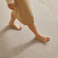 100%純天然羊毛を使用した機械織りのカーペット!長くご愛用できる高品質な一品(Nude)