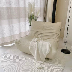 モノクロの部屋にぴったり。おしゃれグレーのウィルトン織ラグ(HALFHALF)