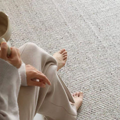 天然素材のみ使用した手織りカーペット!長くご愛用できる高品質な一品(cross)