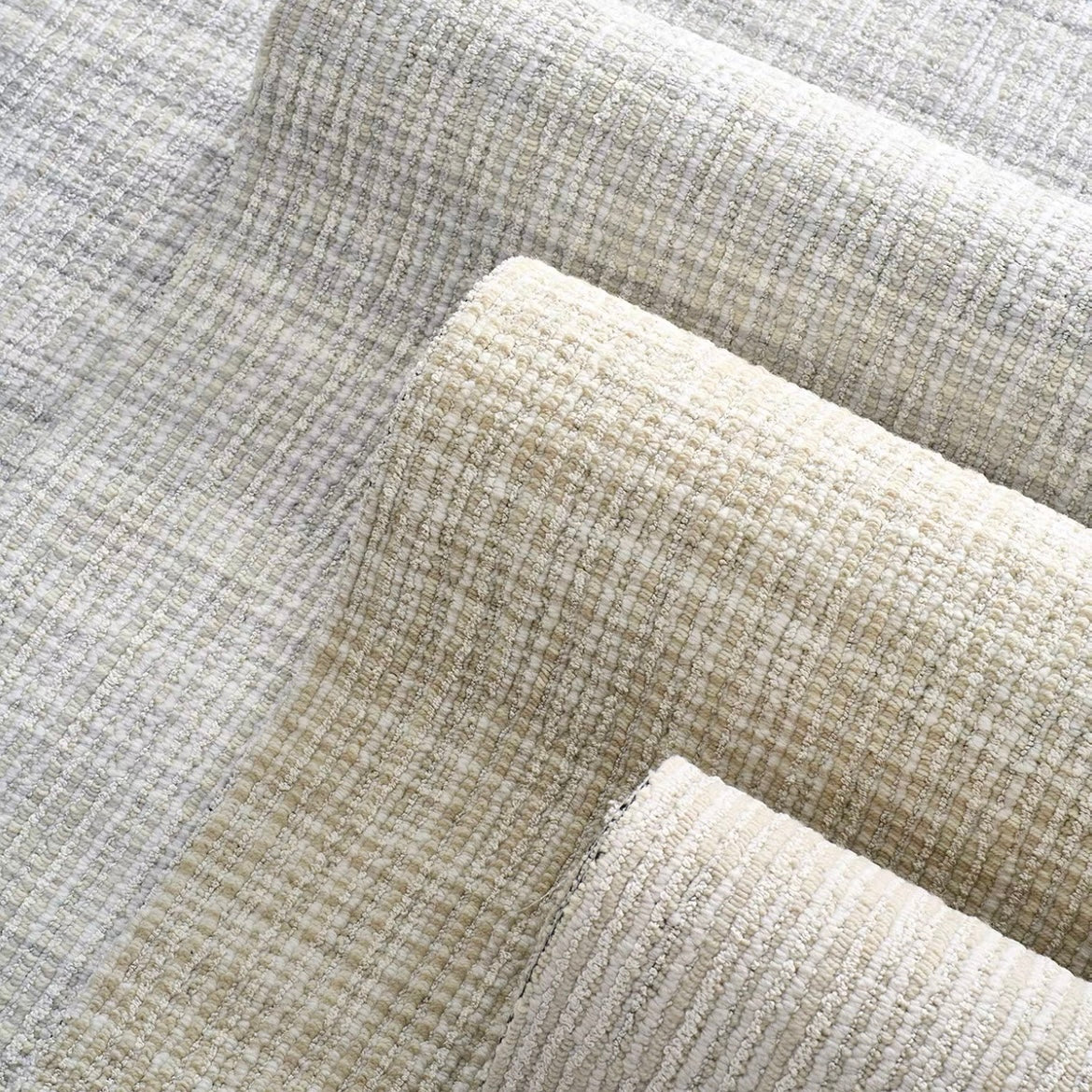 純天然羊毛を使用した機械織りのカーペット！長くご愛用できる高品質な一品（Skin）